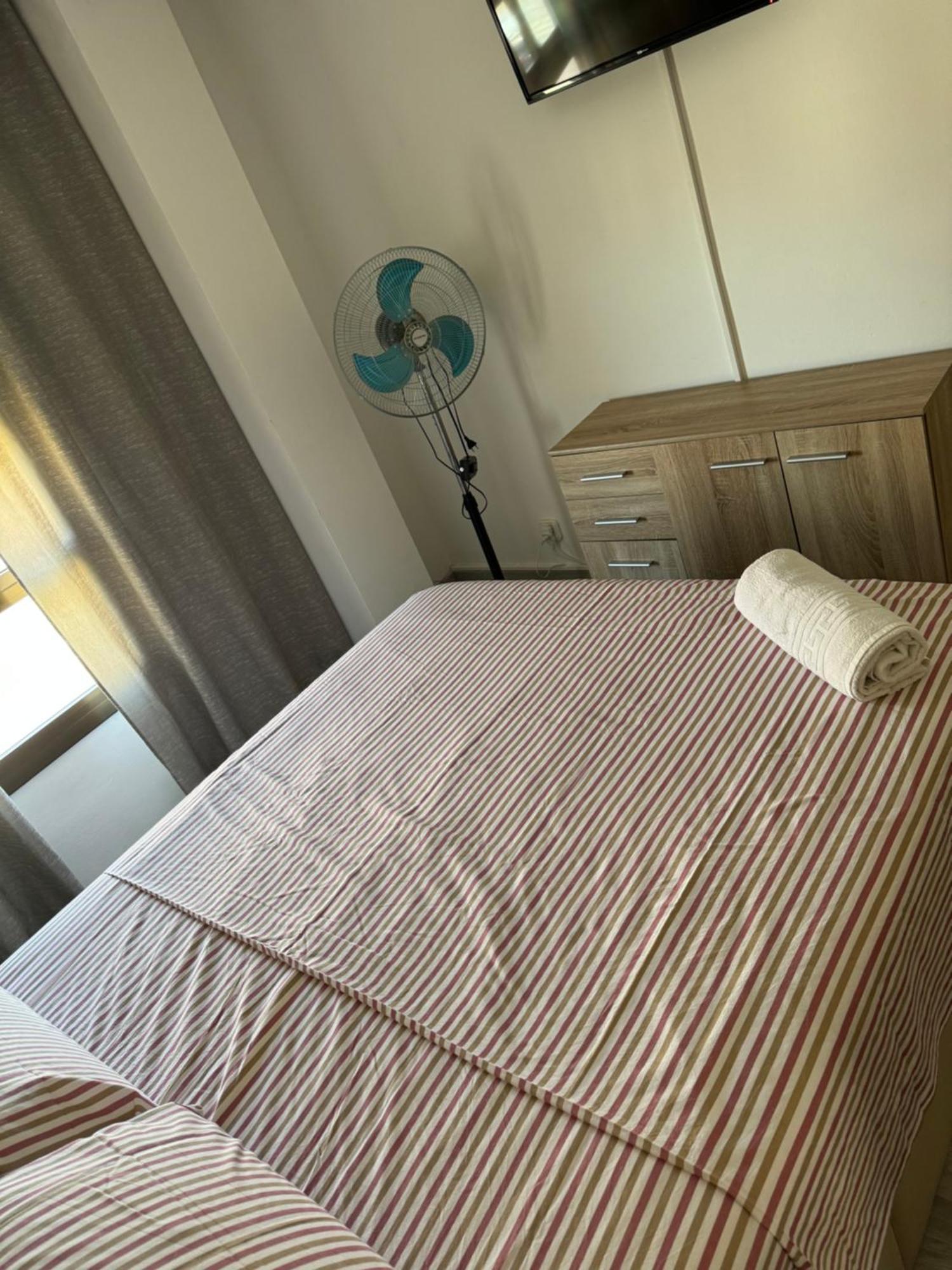 Super Apartamento En Playa De ラ・ピネーダ エクステリア 写真